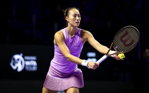 开云体育线上 WTA总决赛郑钦文0-2萨巴伦卡 谢淑薇组合遭逆转